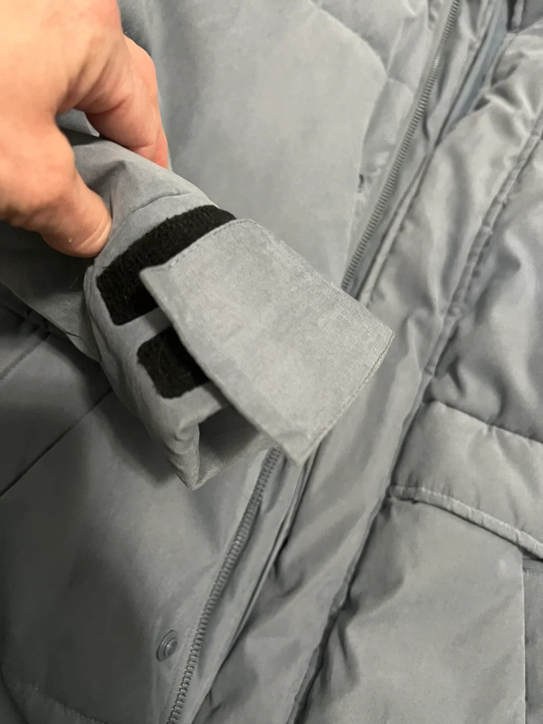 Zara men’s puffer jacket image indicator(2)