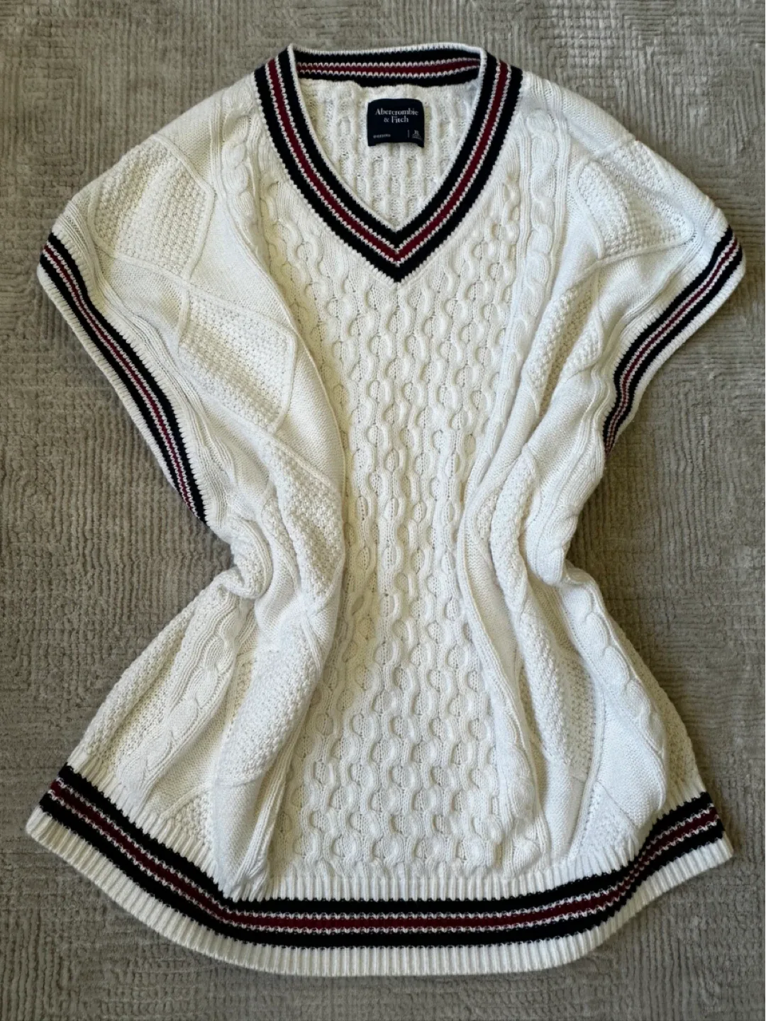 Abercrombie & Fitch Cream Cable Knit Sweater Vest - XL thumbnail