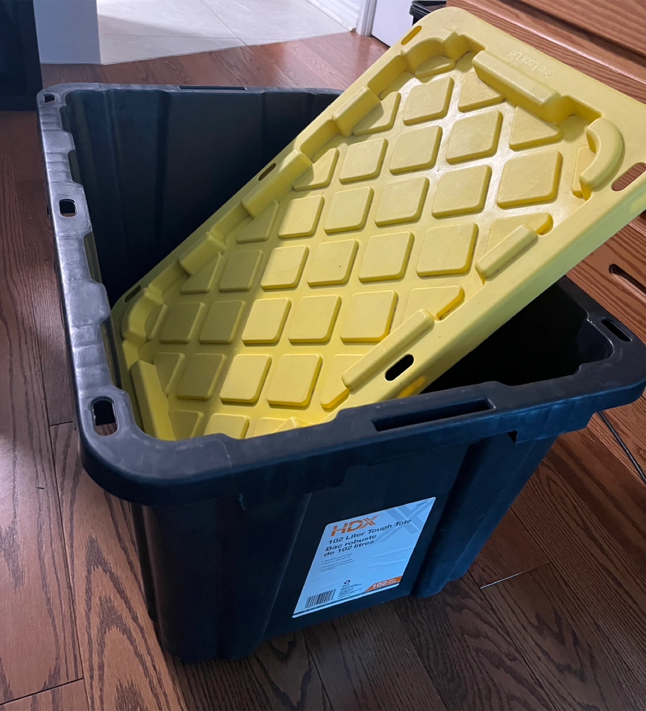 Large 102 Litre storage bin - photo 3