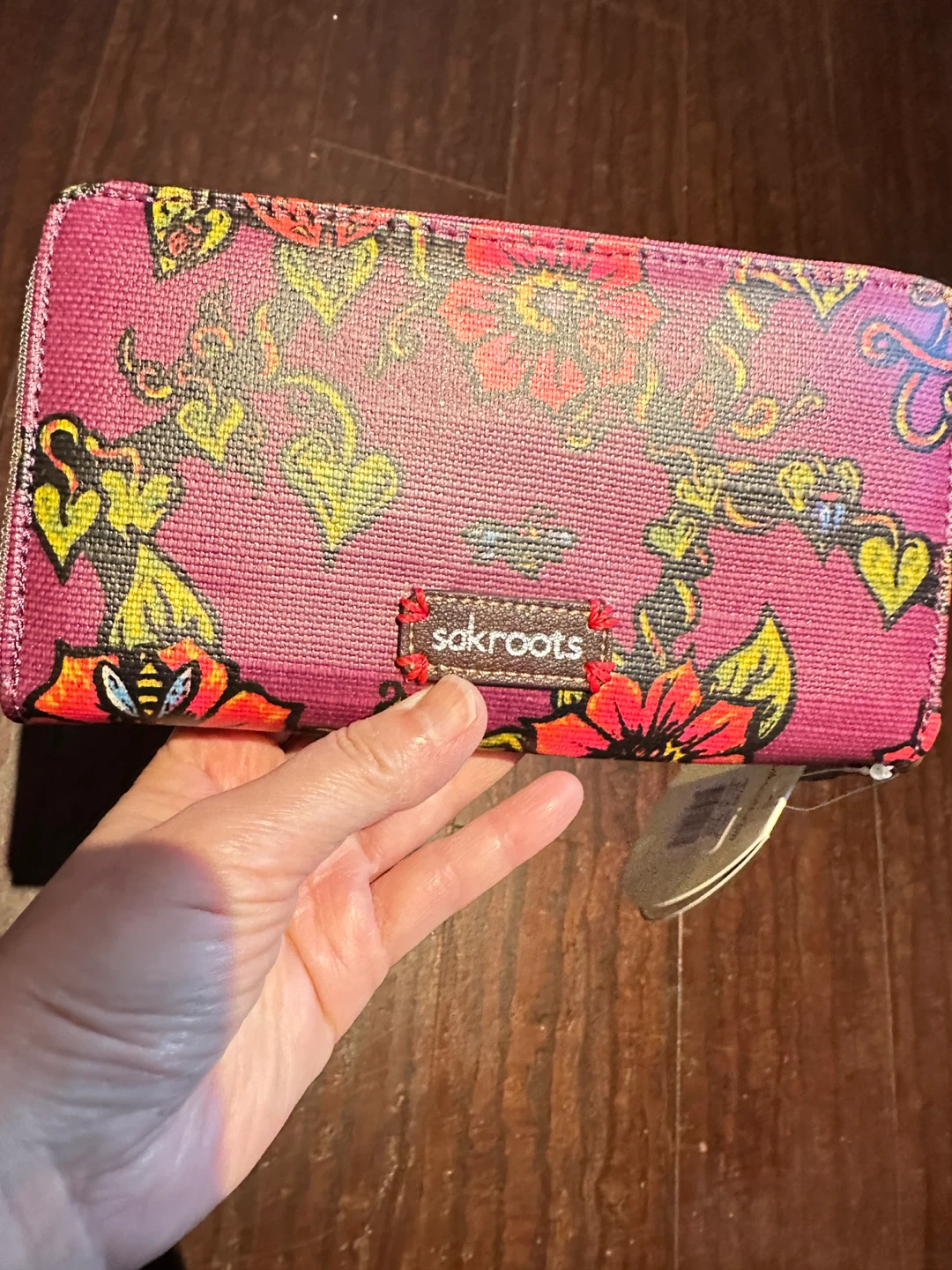 Brand new Sakroots True Love Floral Wallet - photo 5