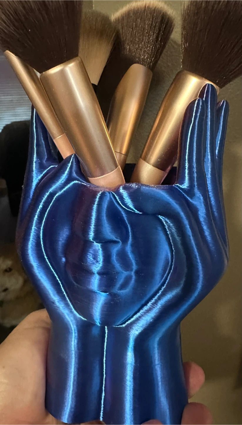 Makeup brush holder - photo 2