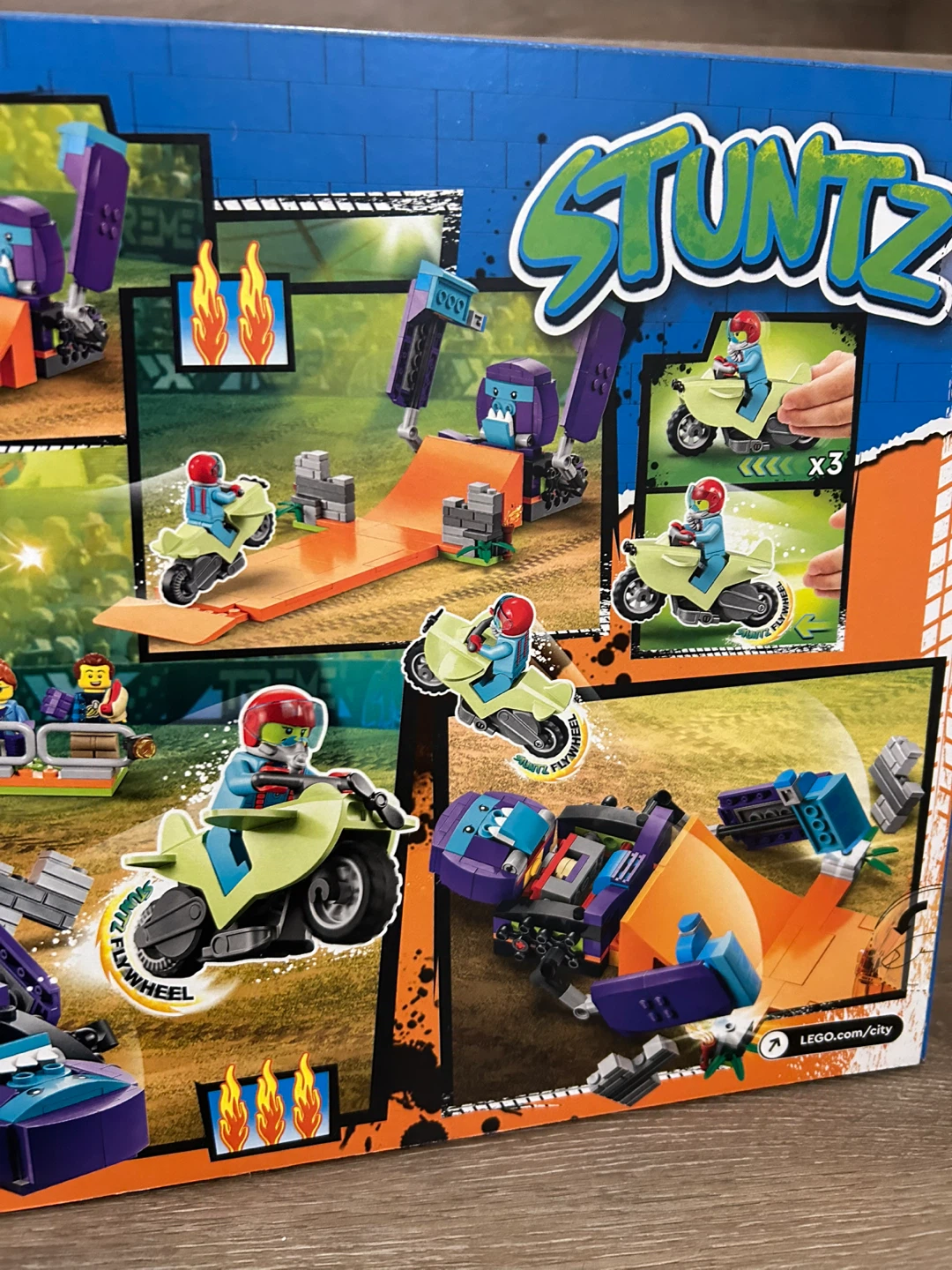 New LEGO City 60338 Chimpanzee Smash Stunt Loop - photo 5