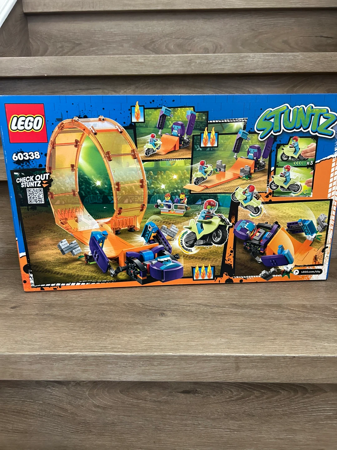 New LEGO City 60338 Chimpanzee Smash Stunt Loop - photo 3