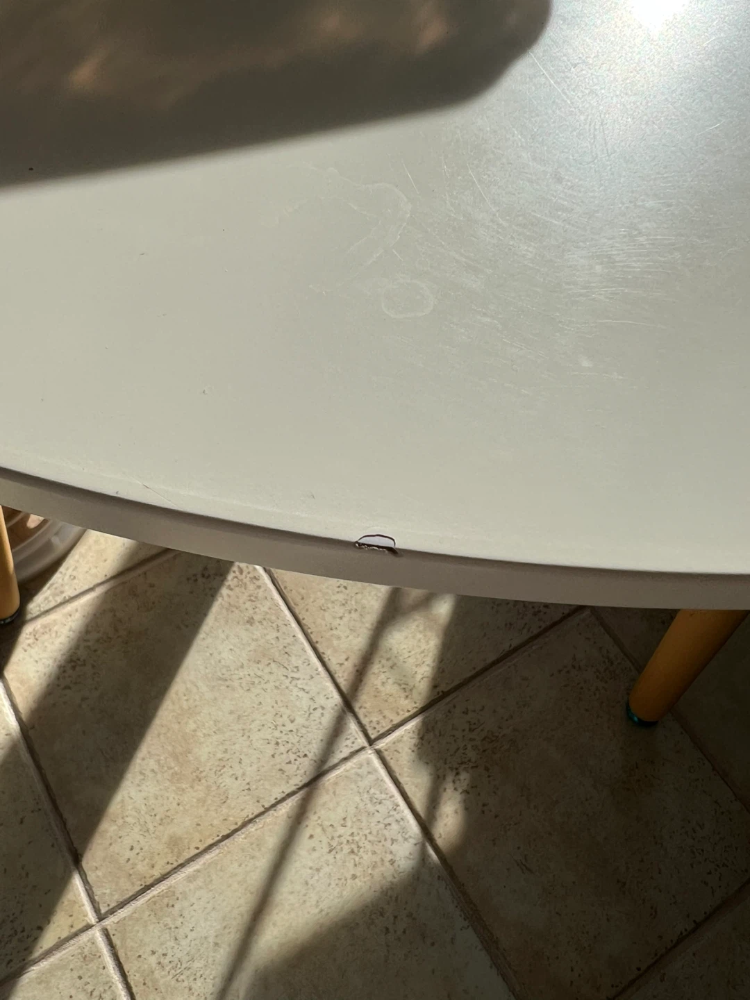 Round White Dining Table - photo 3
