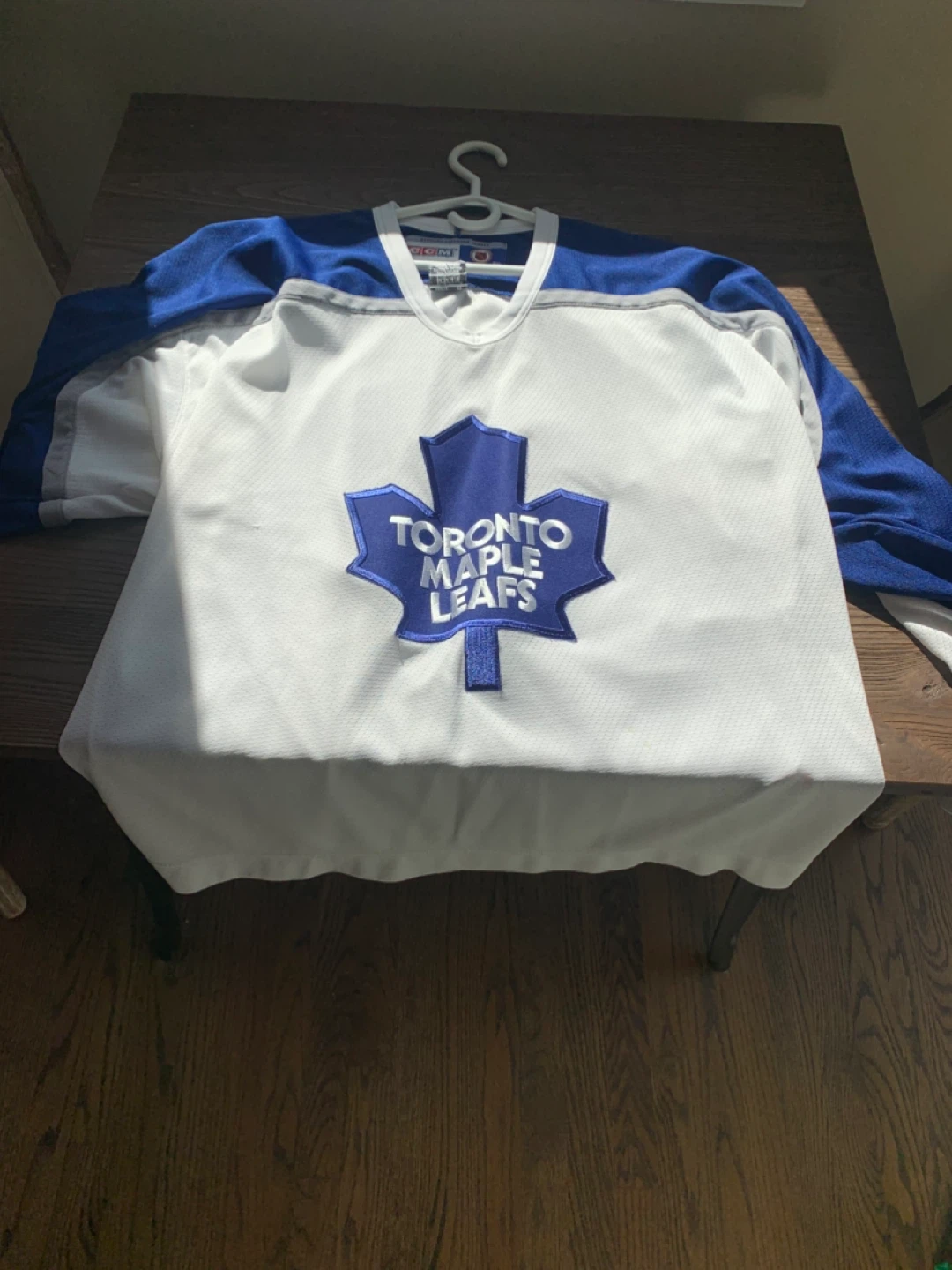 CCM Toronto Maple Leafs Jersey - Adult XL