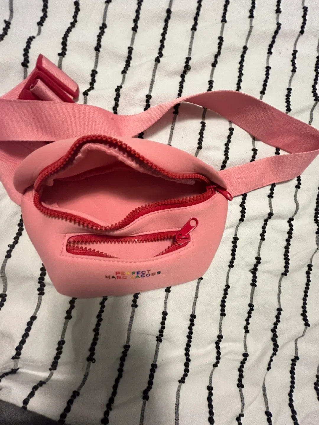 Marc Jacobs Perfect Pink Belt Bag image indicator(5)