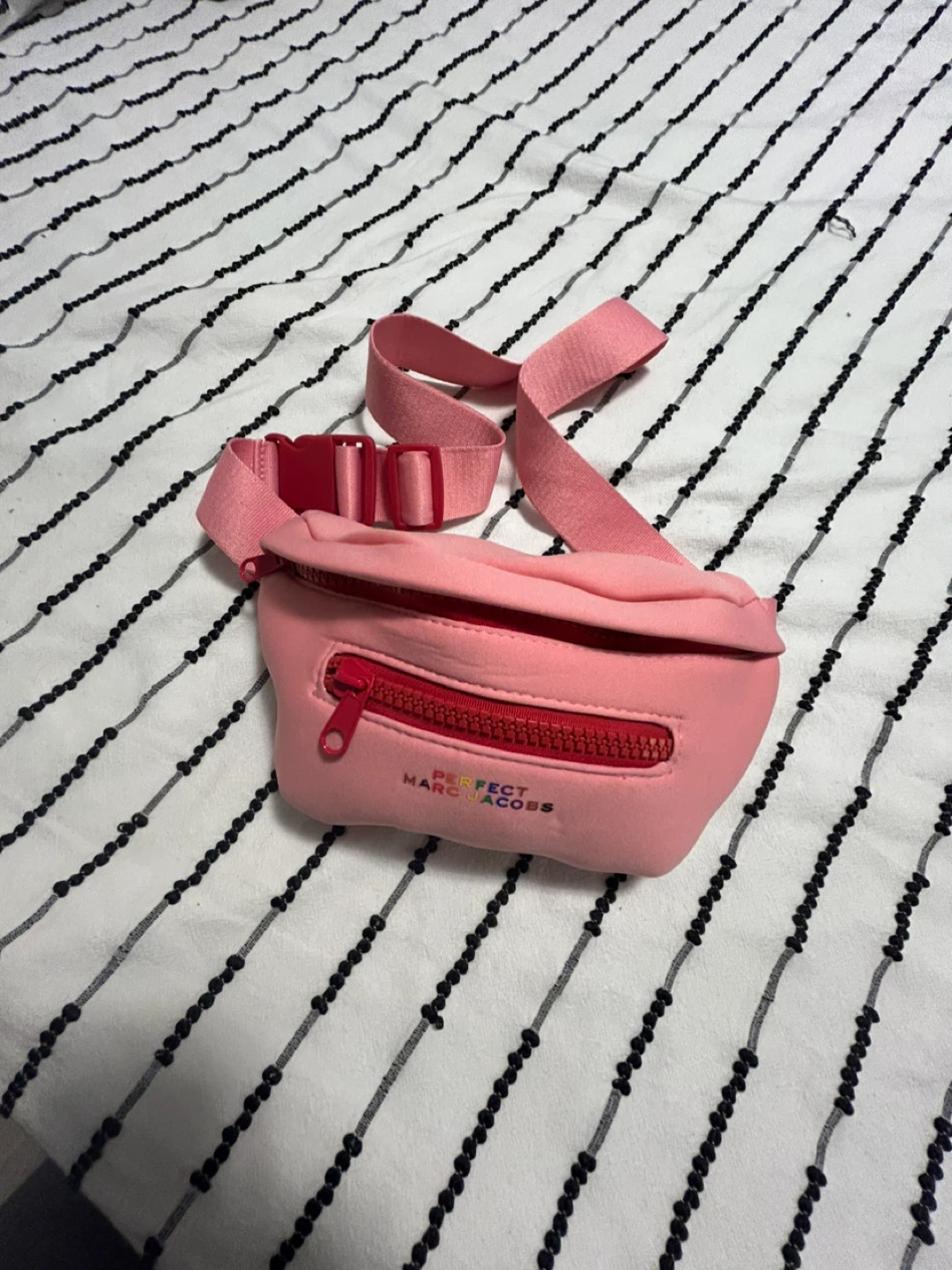 Marc Jacobs Perfect Pink Belt Bag - photo 4