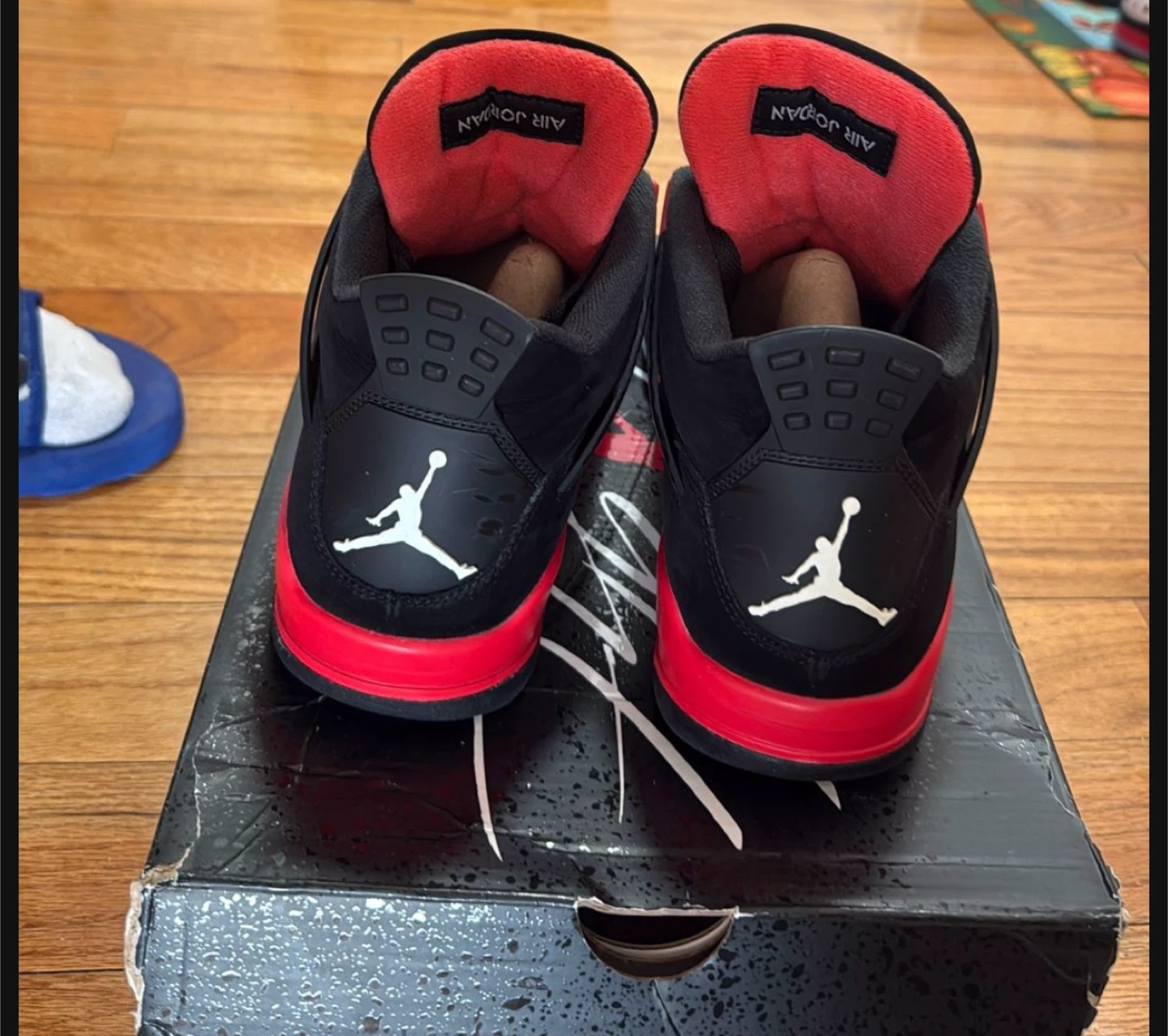 Jordan 4 Retro Red Thunder Size 10.5 - photo 4