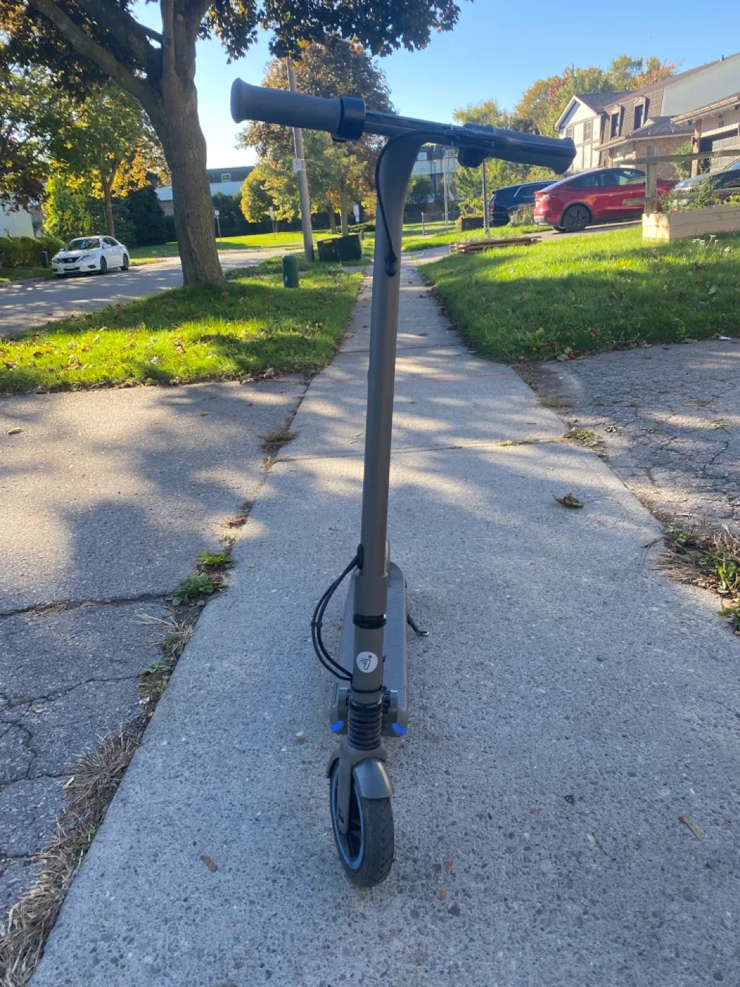 Ninebot Segway Electric Scooter E10 image indicator(4)