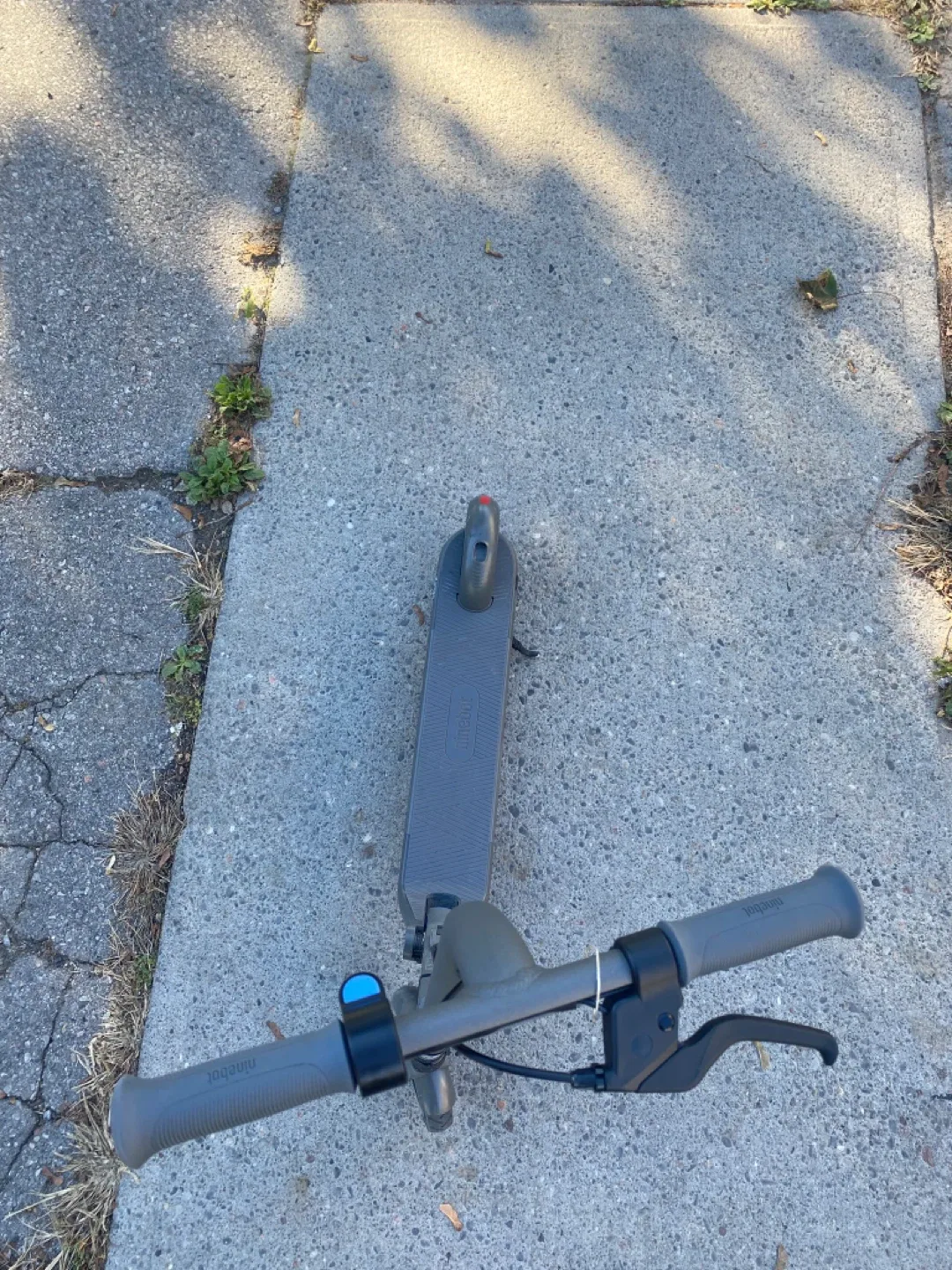 Ninebot Segway Electric Scooter E10 image indicator(5)