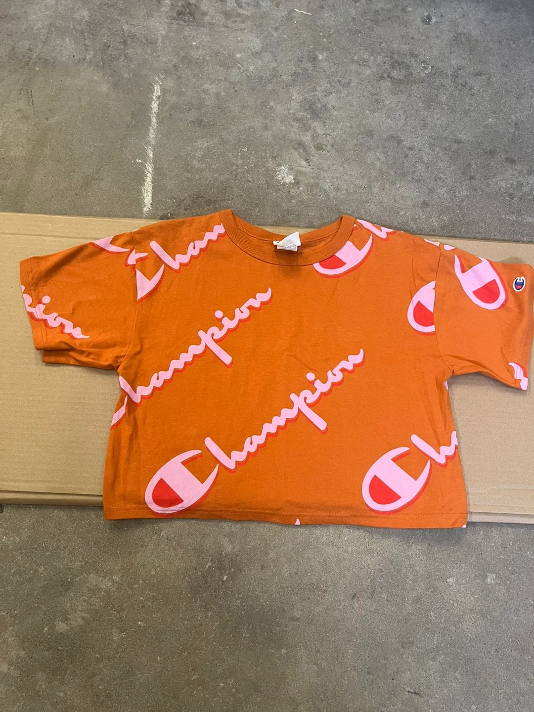 Champion Reverse Weave Tee - Cropped thumbnail