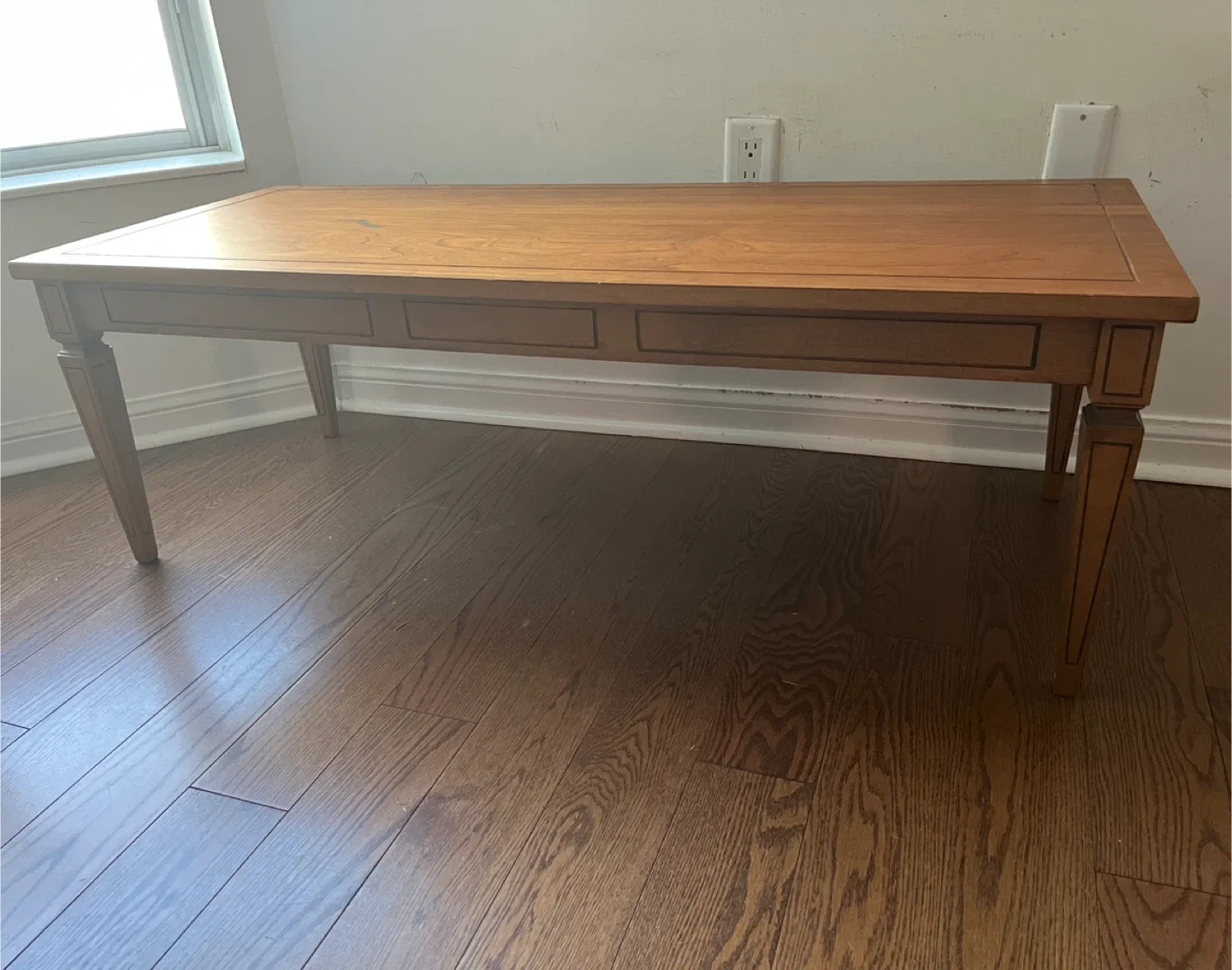 Wooden Coffee Table image indicator(2)