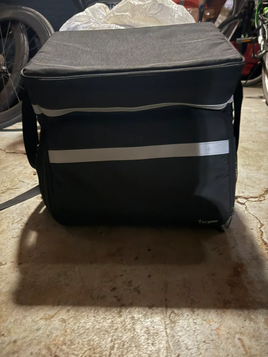 Taygeer Insulated Food Delivery Backpack image indicator(3)