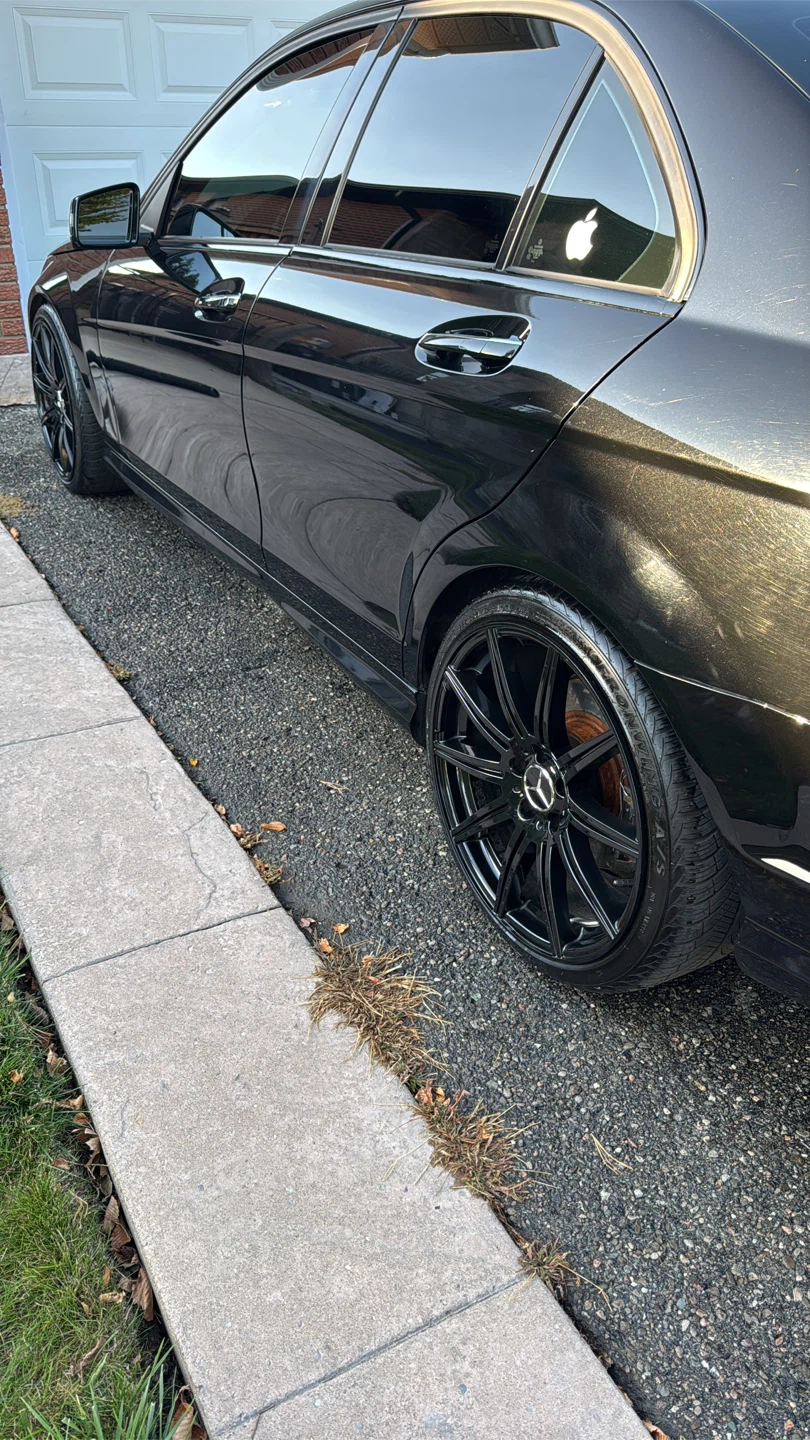 Black Mercedes-Benz C-Class Sedan - photo 3