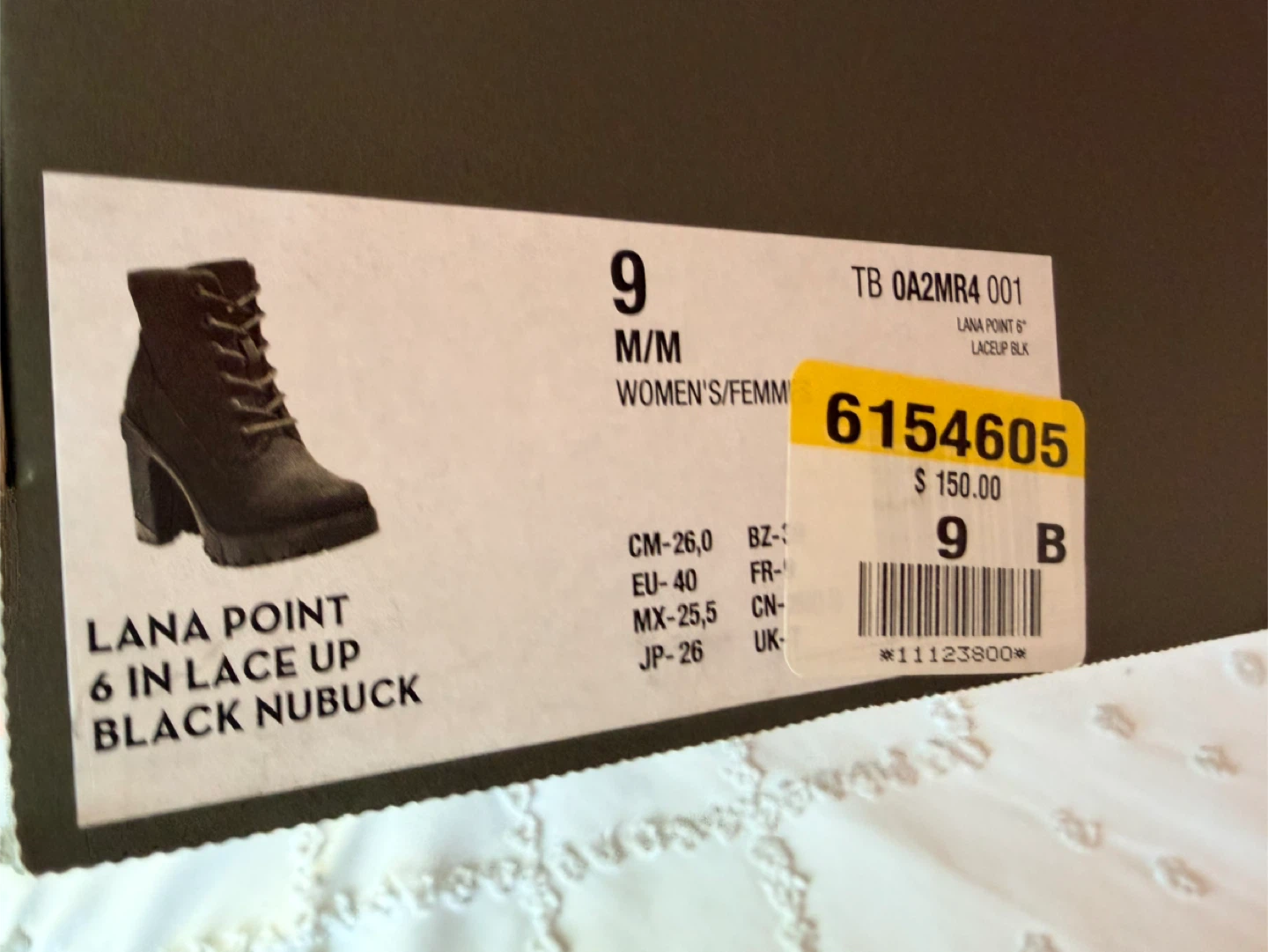 Timberland Lana Point Black Nubuck Boots - Size 9 - photo 3