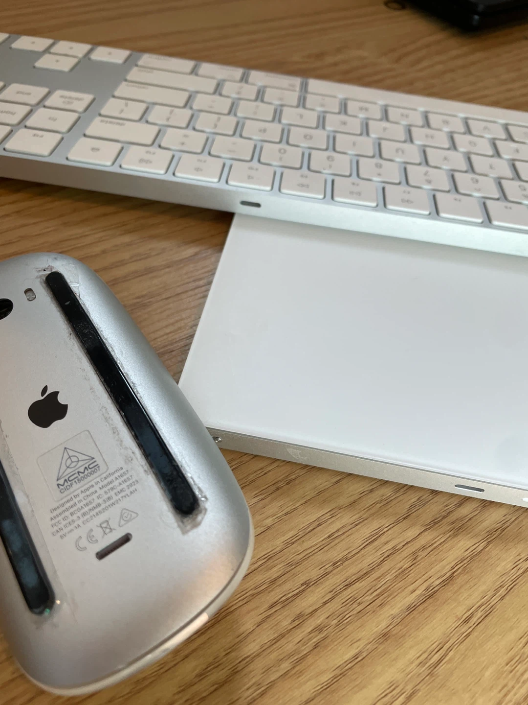 apple magic mouse, keyb and trackpad - photo 3