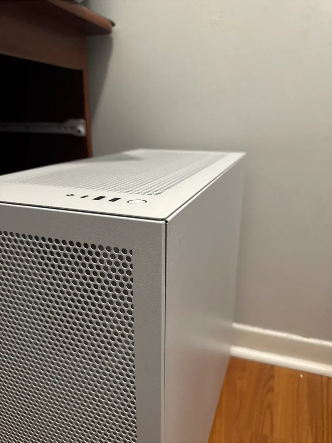 NZXT H7 Flow White PC Case image indicator(3)