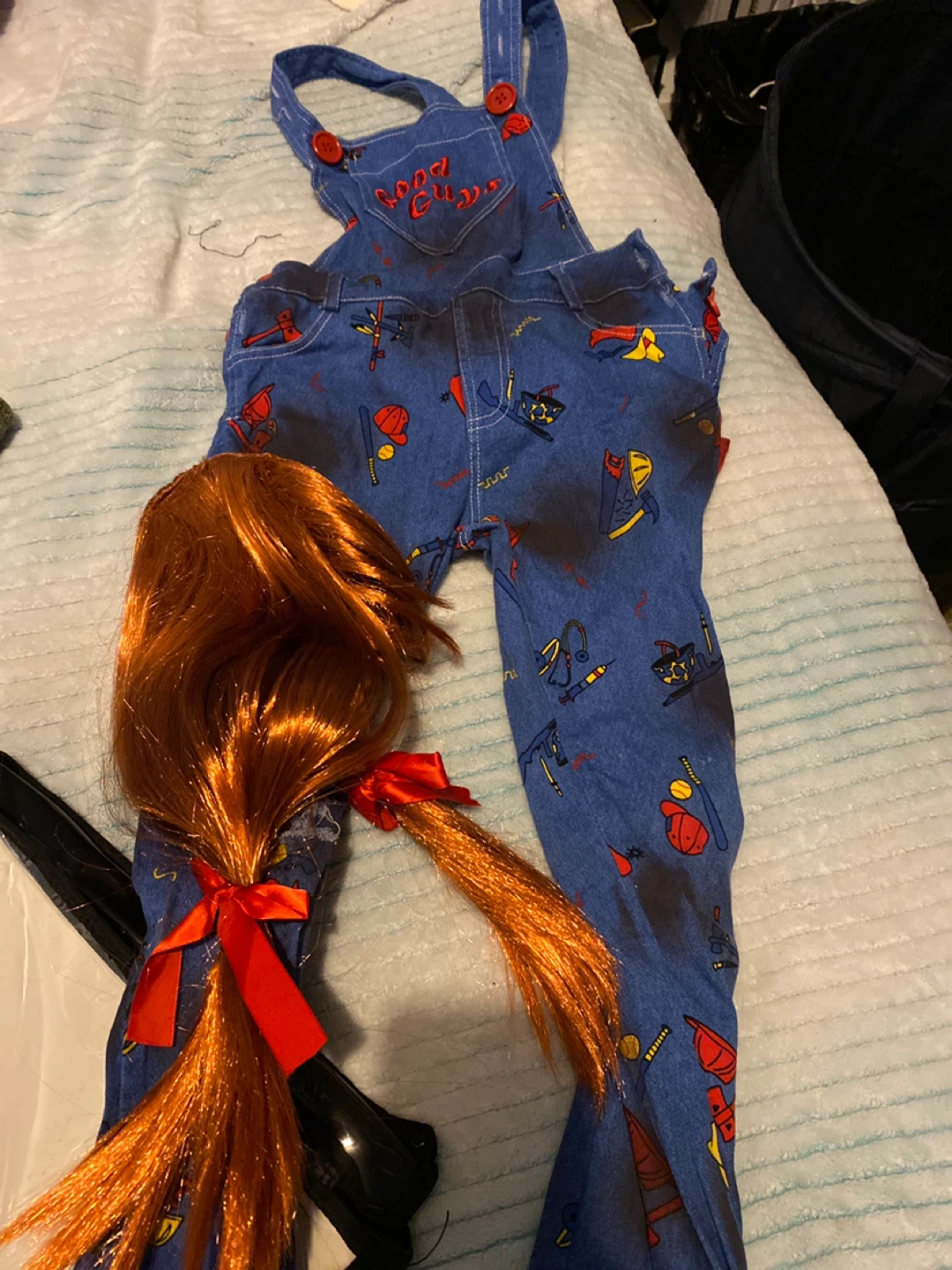 Spirit Halloween Chucky Costume - Size Medium - photo 2
