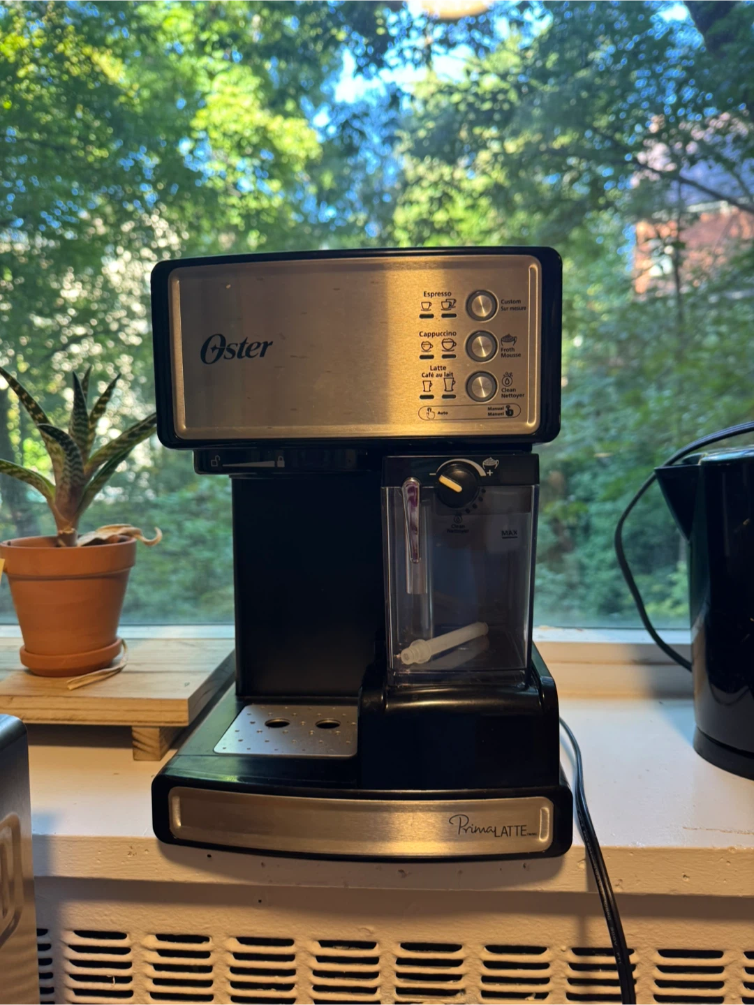 Oster Prima Latte Espresso Machine