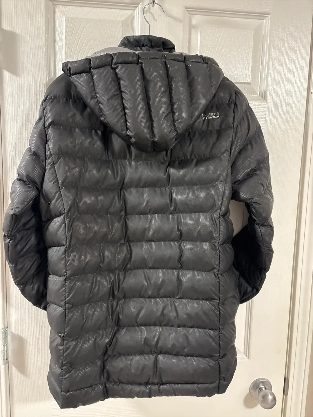 Columbia Titanium Puffer Jacket image indicator(9)