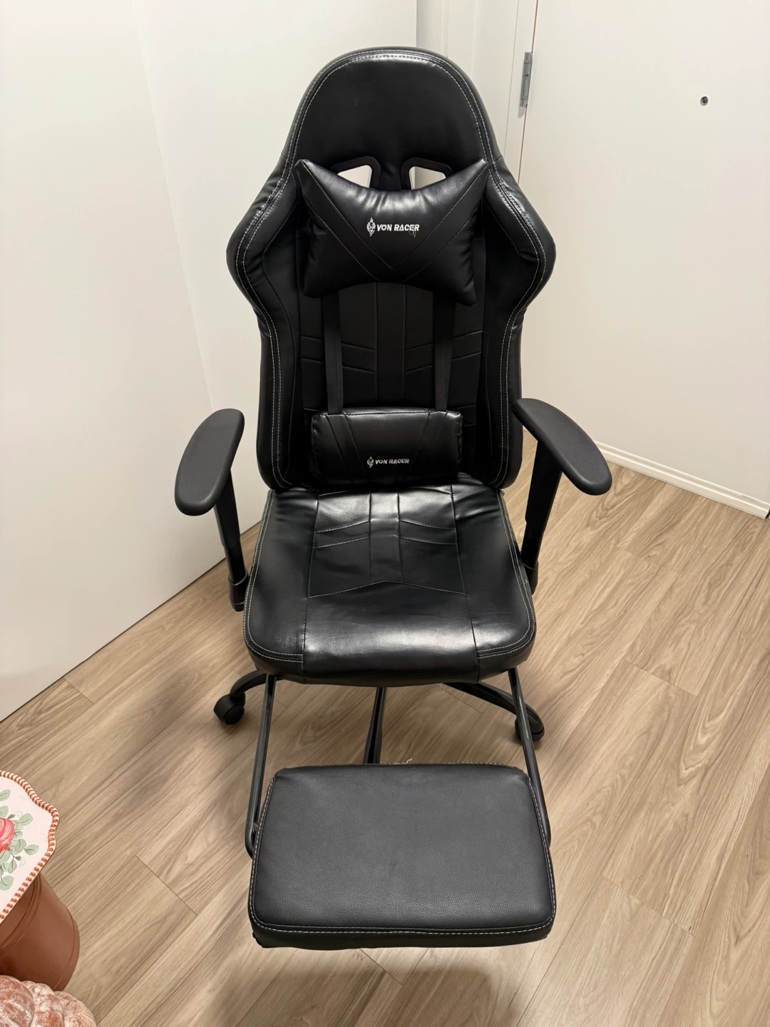 Von Racer Black Gaming Chair - photo 2