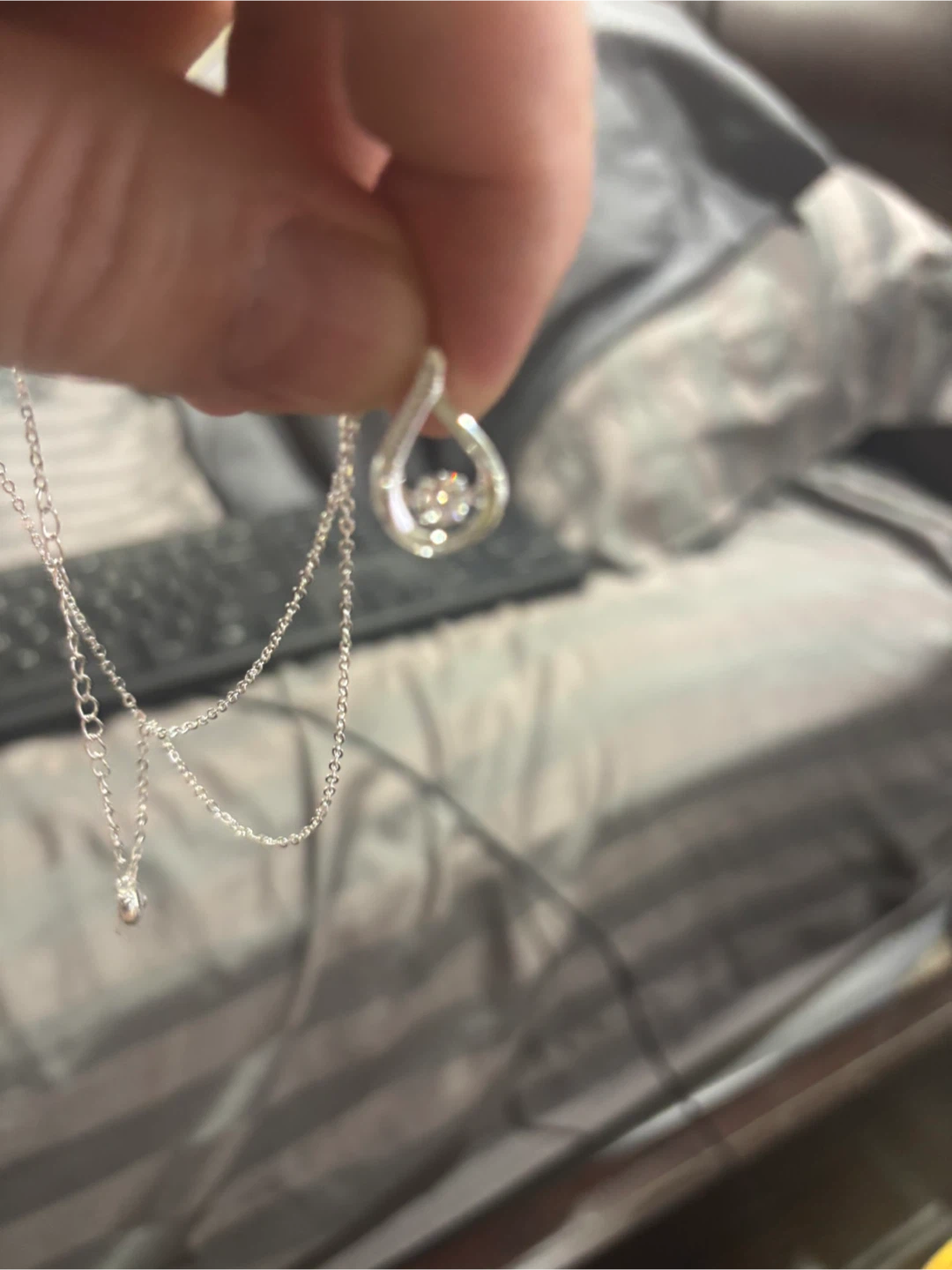 Silver teardrop pendant necklace - photo 2