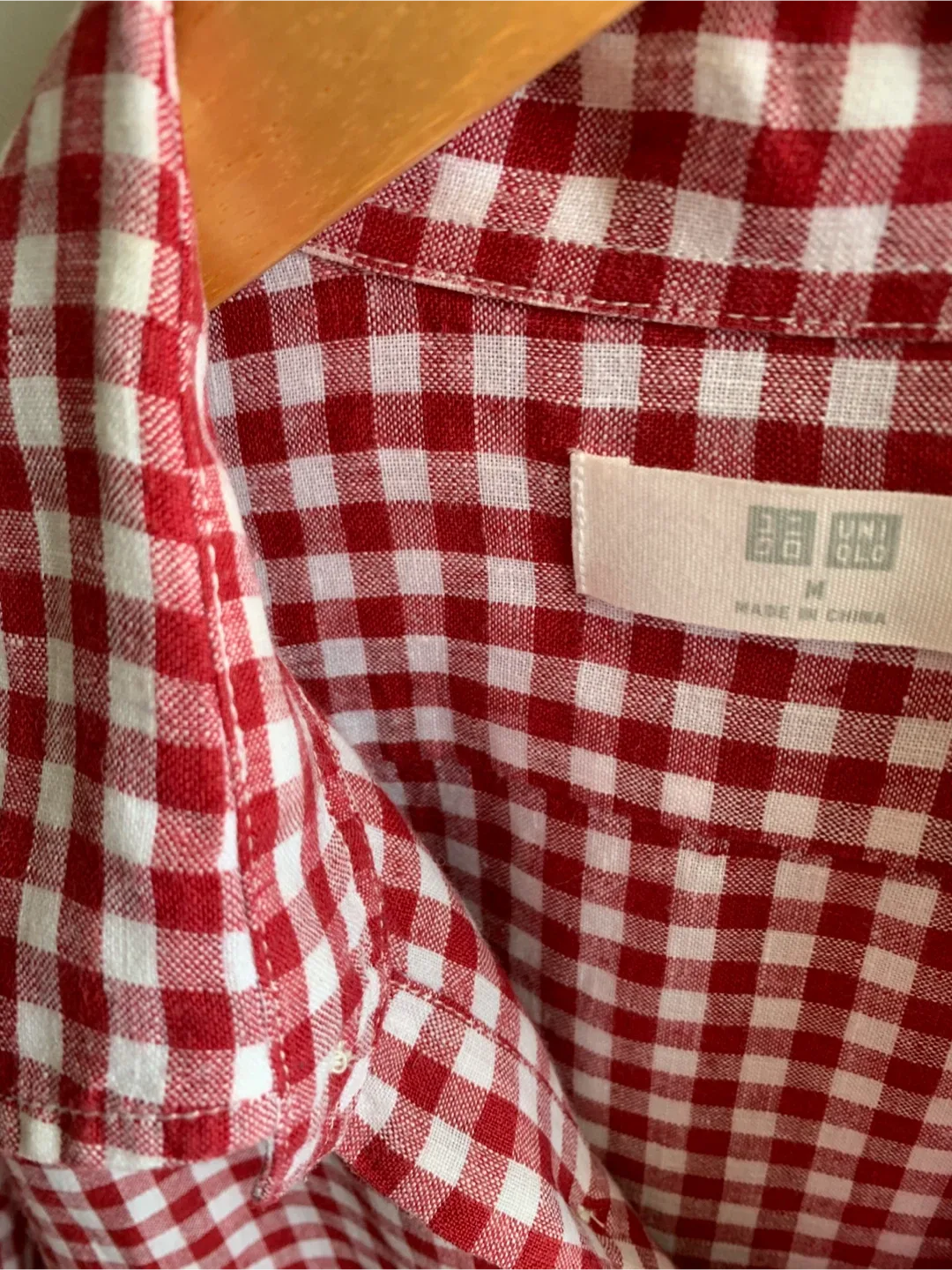 Uniqlo 100% Hemp Men’s Shirt - Size M image indicator(8)