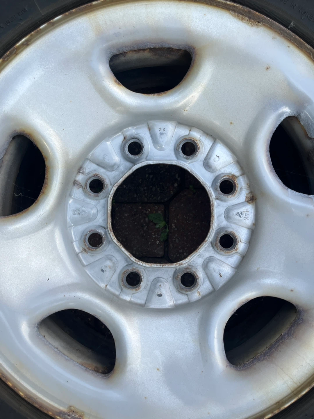 Truck rims 8x165 with old winters - photo 2