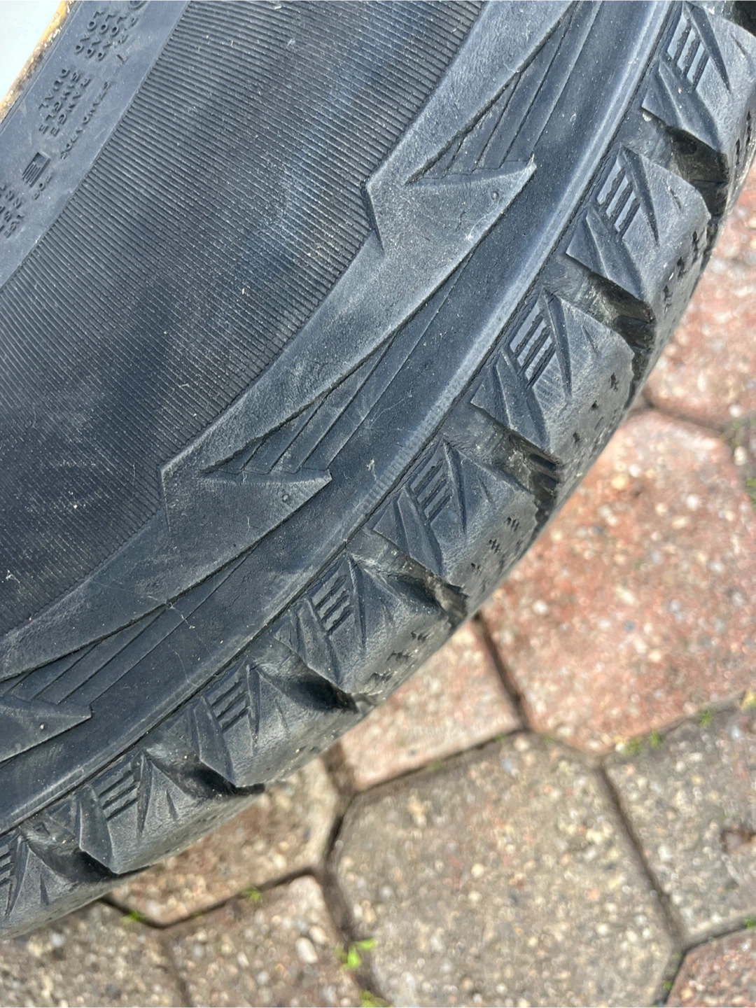 Truck rims 8x165 with old winters - photo 5