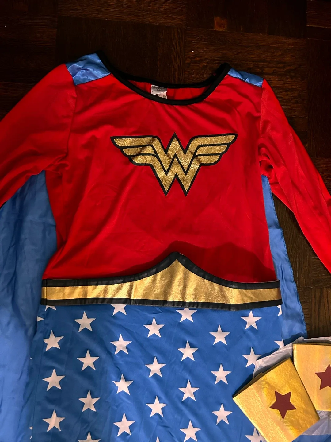 Wonder Woman Costume median image indicator(2)