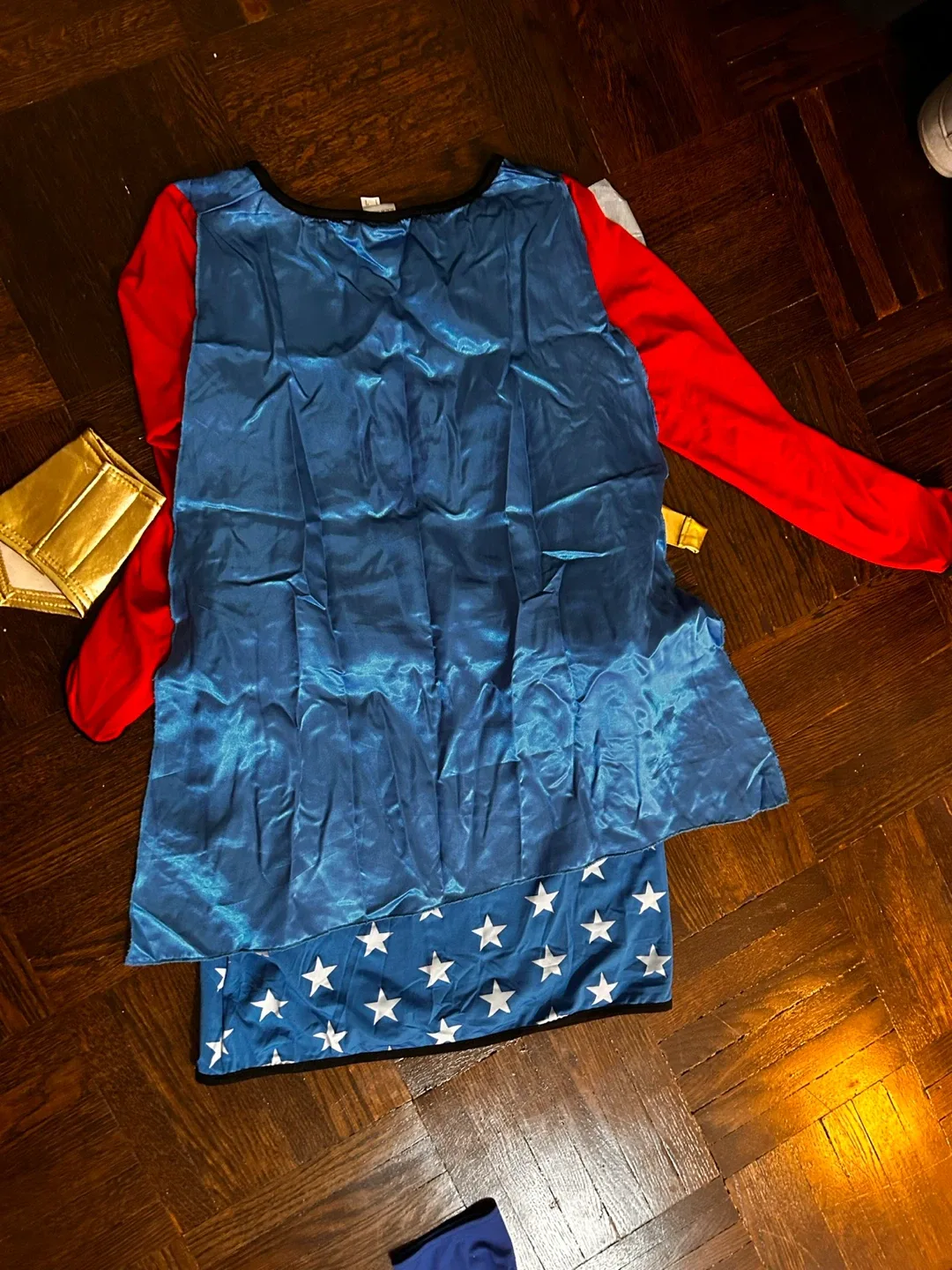 Wonder Woman Costume median image indicator(7)