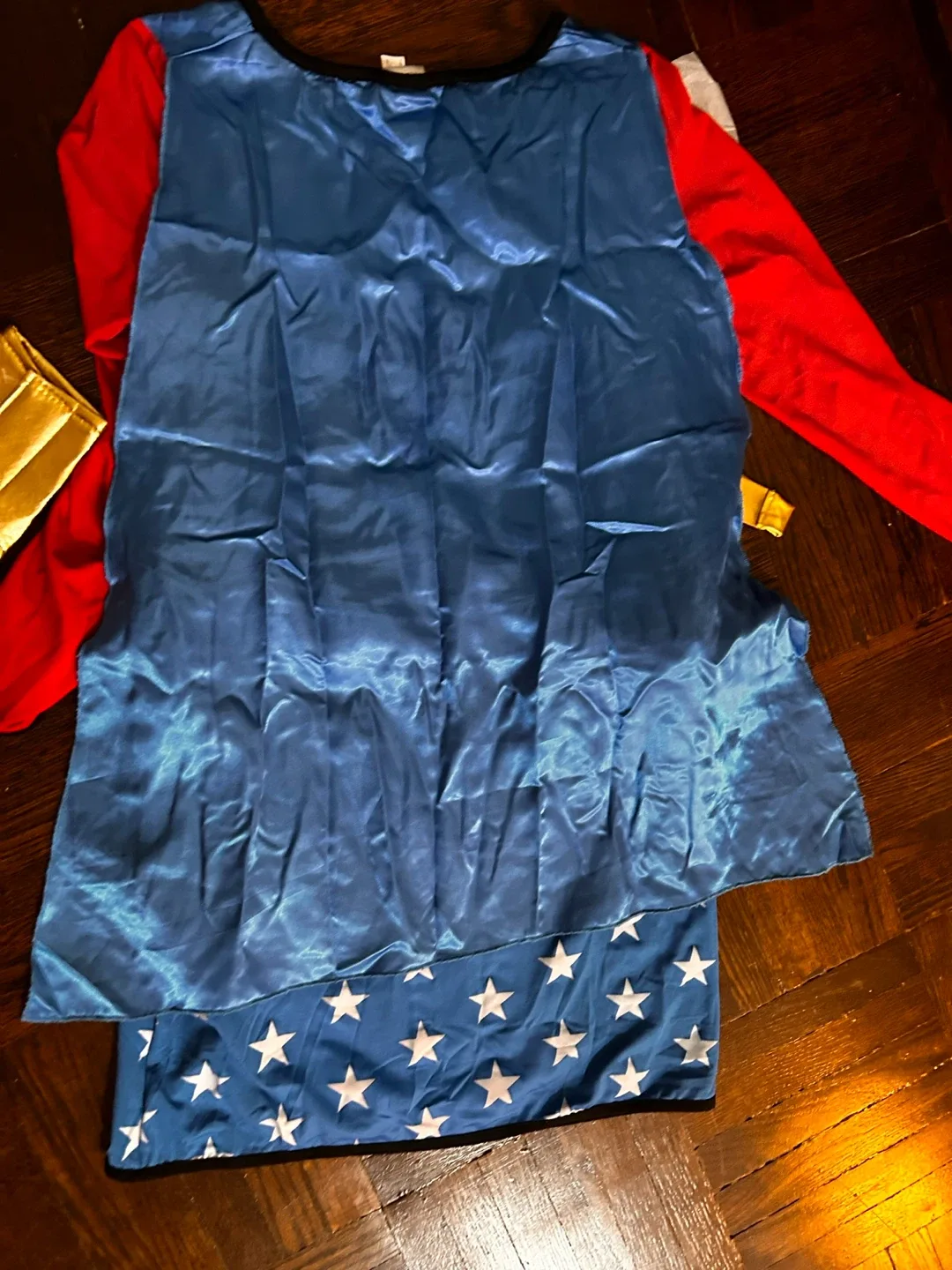 Wonder Woman Costume median image indicator(8)