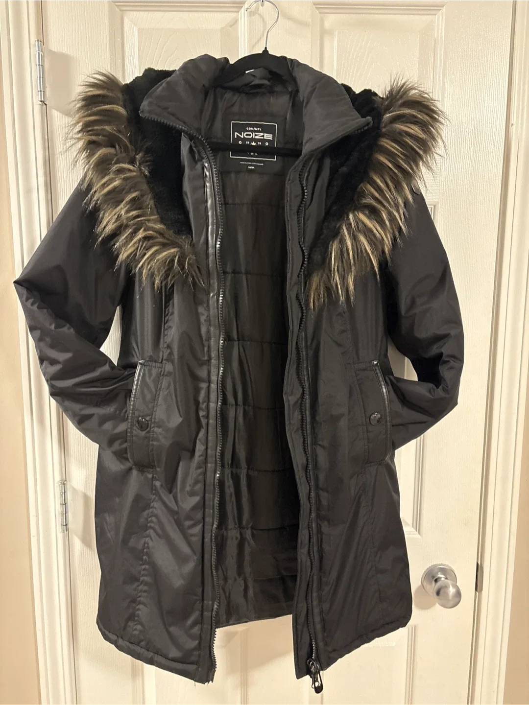 Noize Black Winter Coat - Size M/M image indicator(6)