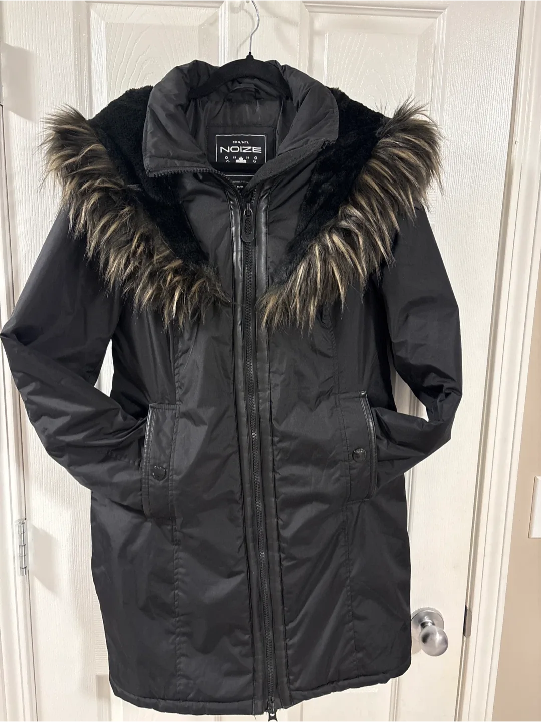 Noize Black Winter Coat - Size M/M image indicator(2)