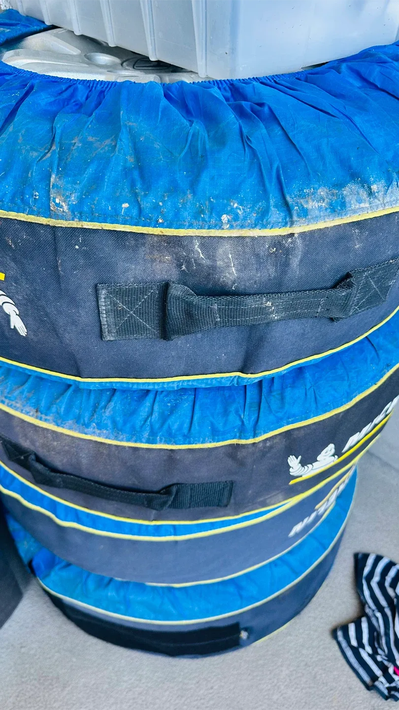 Goodyear 215/60R16 Tires with Covers - Set of 4 image indicator(2)