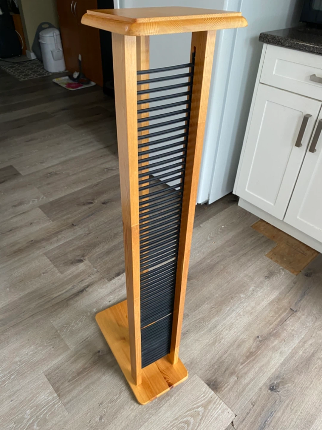 BEAUTIFUL SOLID OAK CD TOWER - photo 2