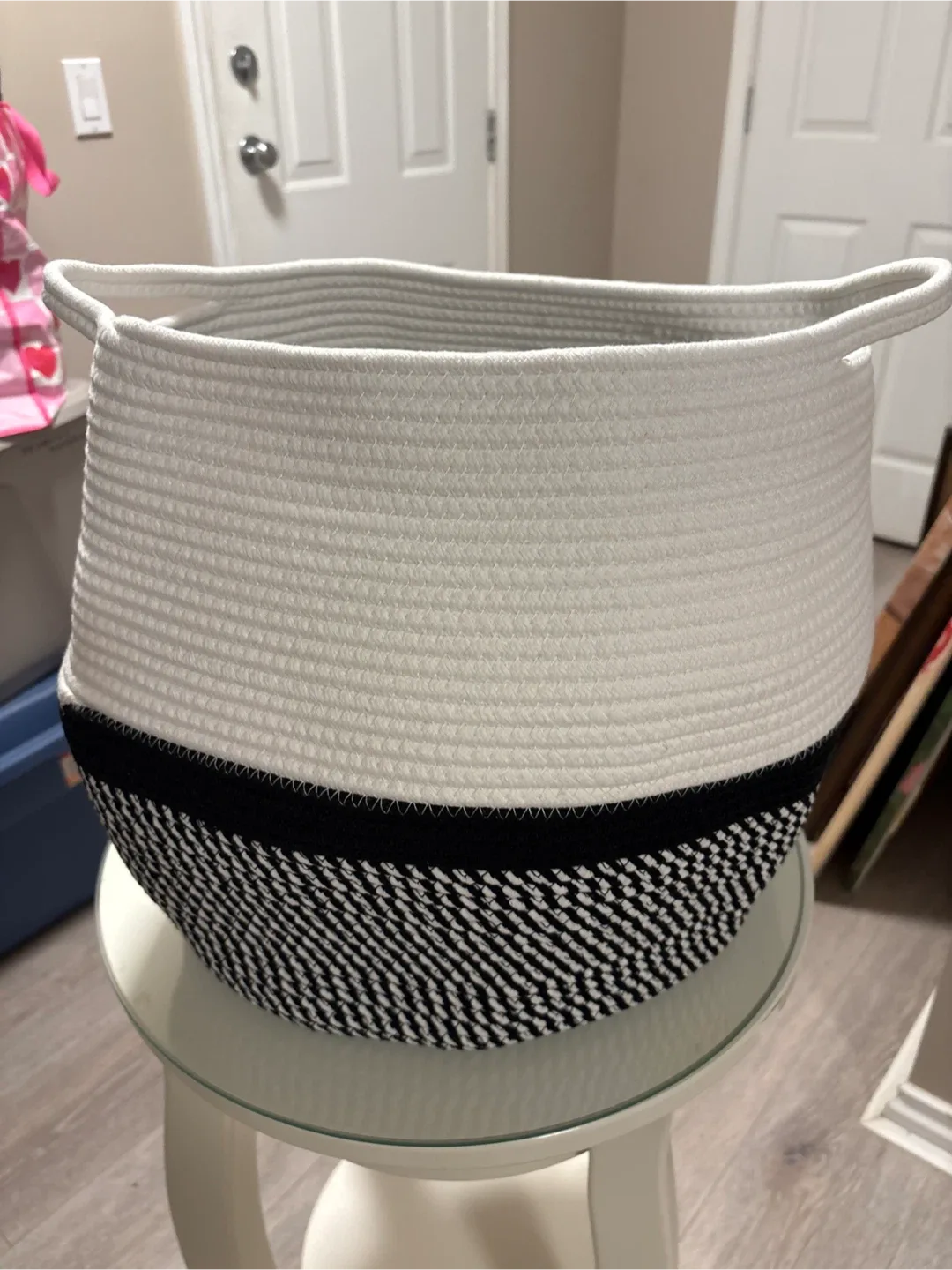 Rope Basket - White & Black image indicator(5)