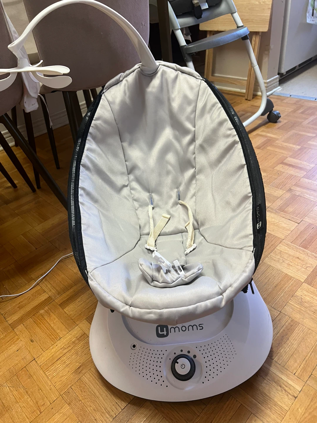 4moms MamaRoo Baby Swing