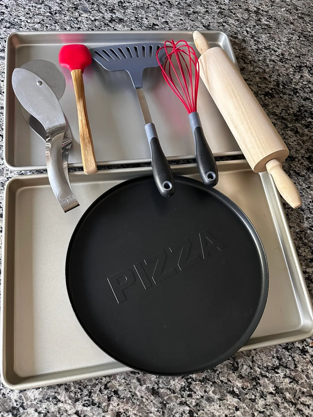 Pizza Pan, Baking Sheets & Kitchen Utensils thumbnail