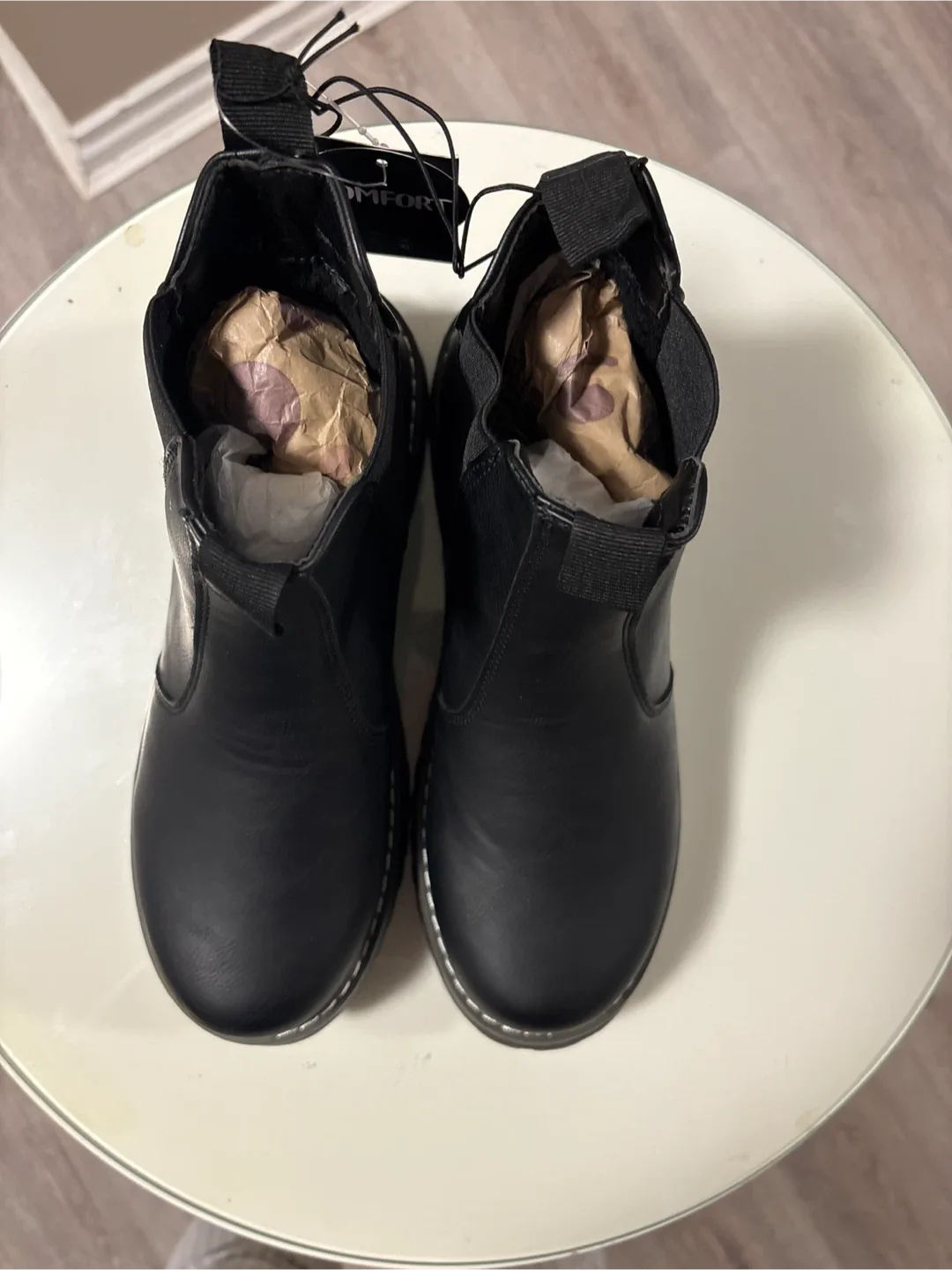 New Black Chelsea Boots - Size 9 image indicator(4)