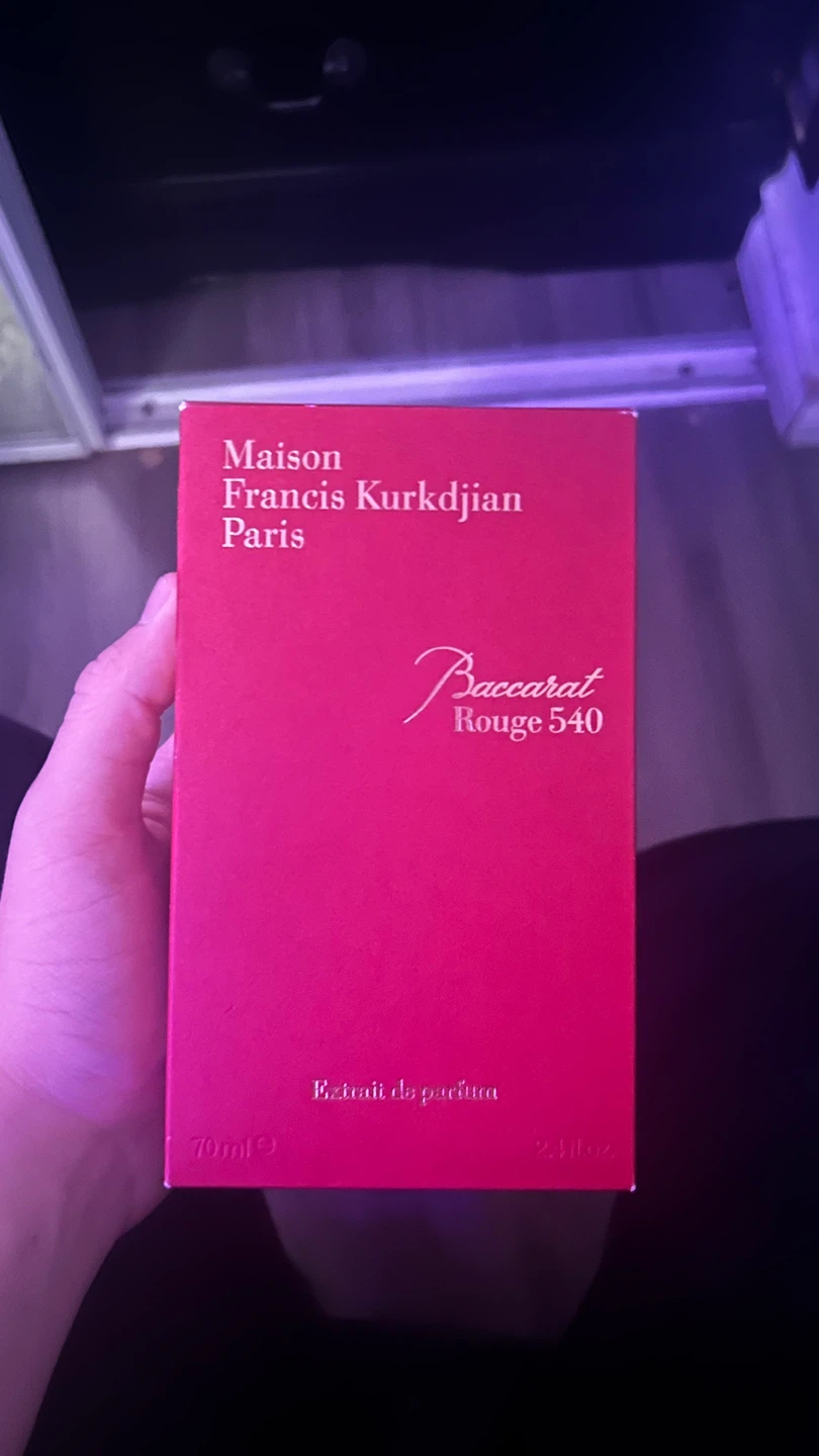 mfk baccarat rouge 540 price is negotiable
