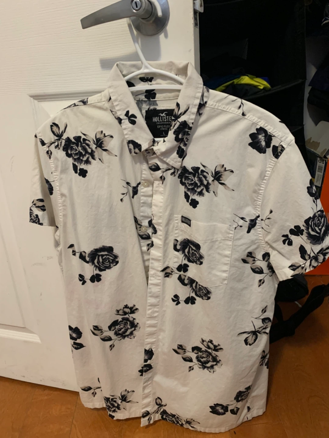 Hollister Floral Button-Up Shirt - photo 2