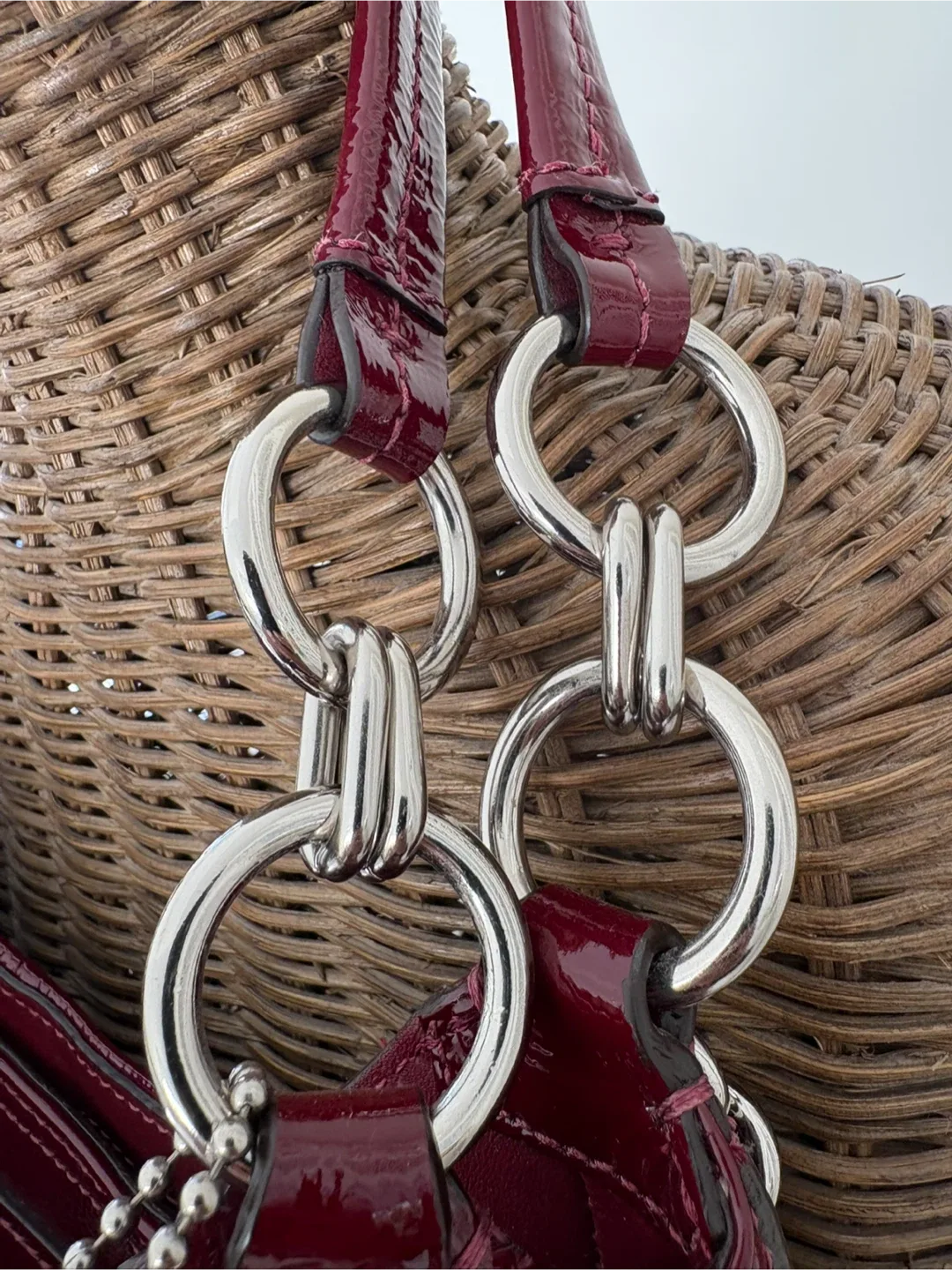 COACH MIA F1073-15734 Blood Red Patent Leather Shoulder Bag image indicator(6)