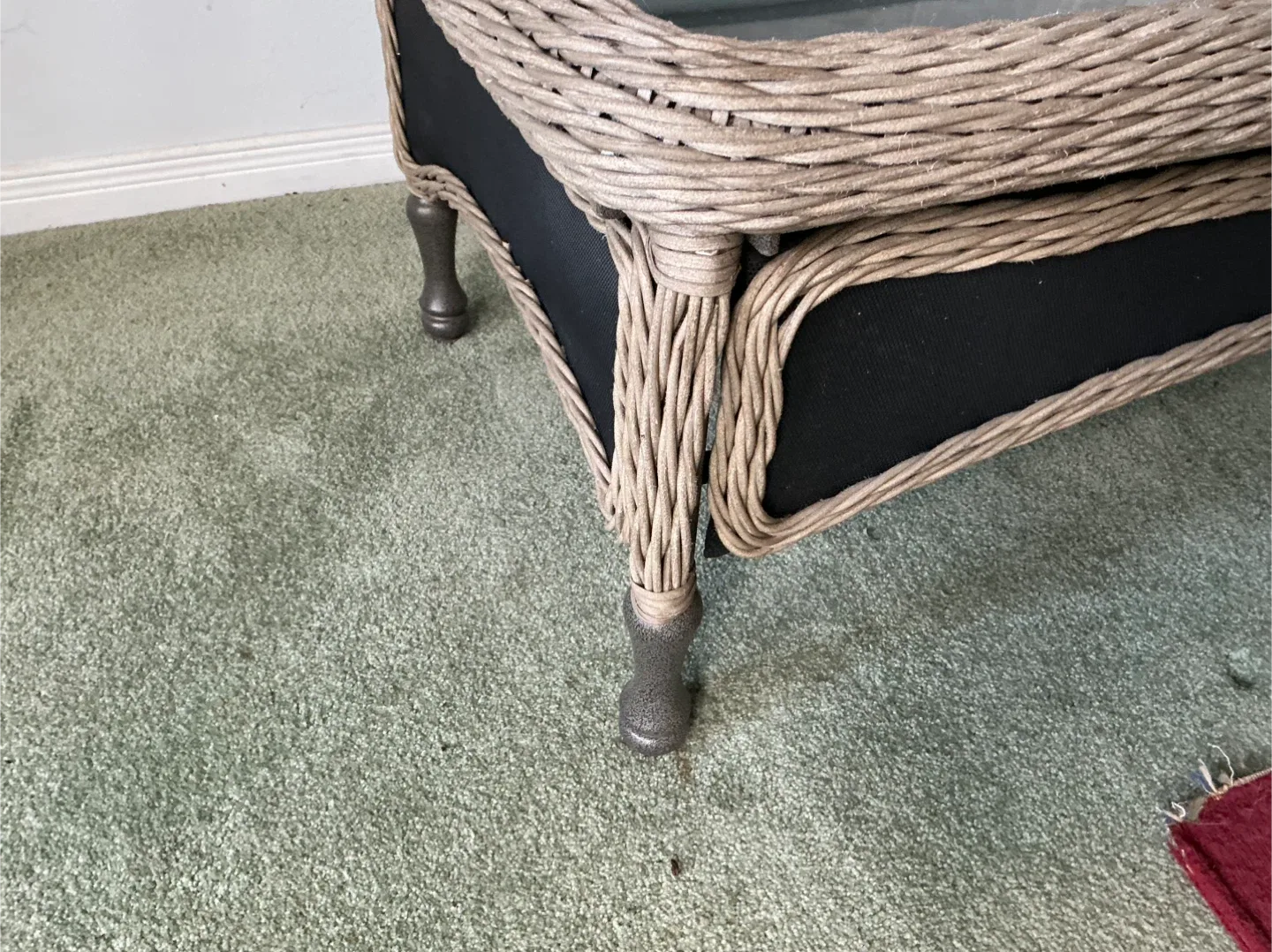 Wicker Coffee Table with Glass Top image indicator(2)