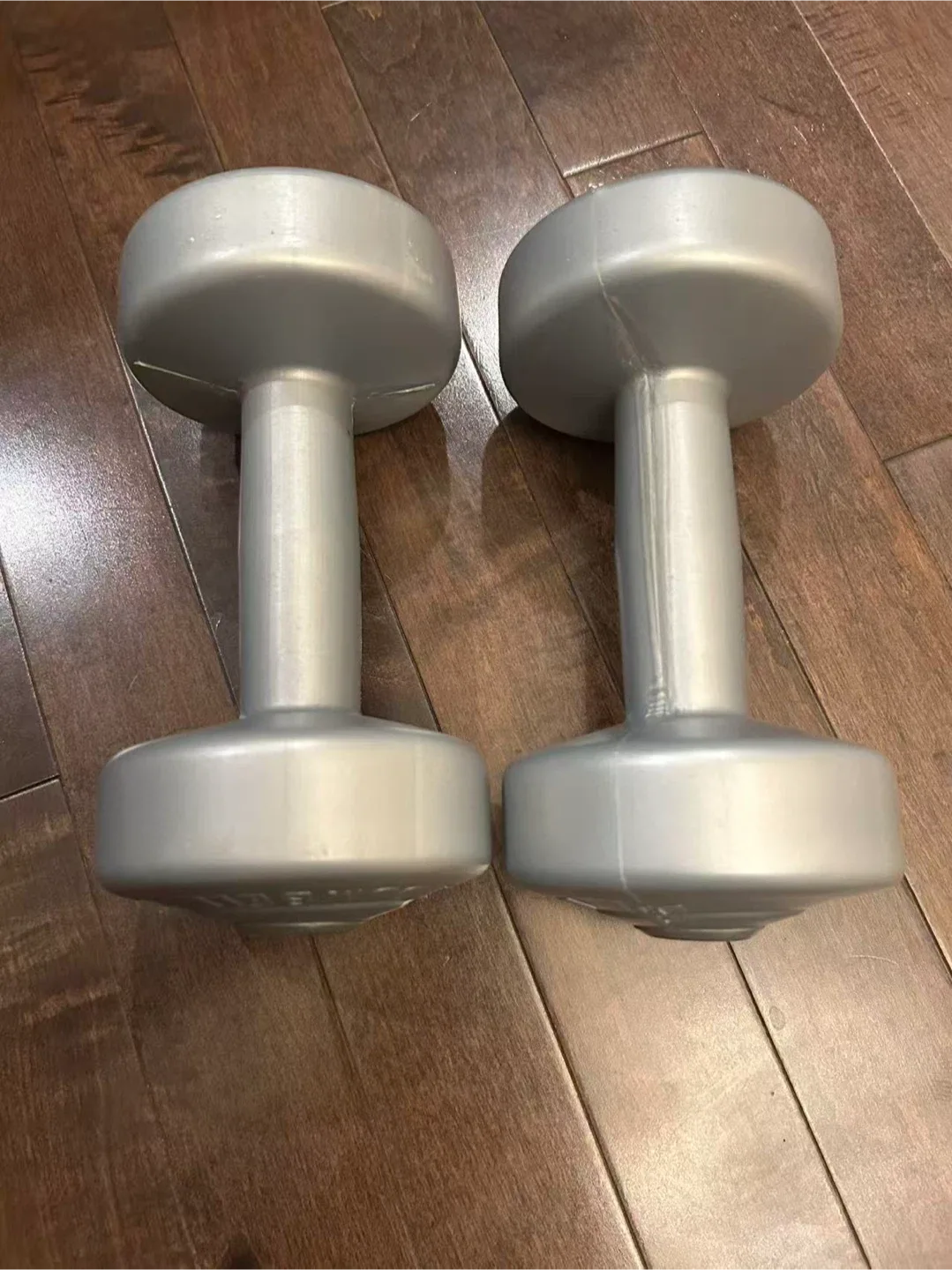 A Pair of 2.5lb Dumbbells image indicator(2)