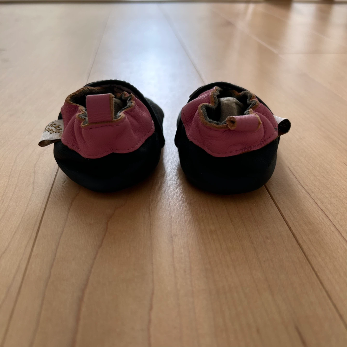Baby leather booties (NEW) - 0-6 months - photo 4