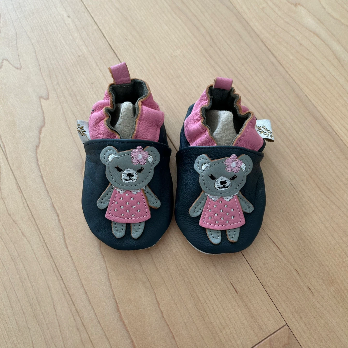 Baby leather booties (NEW) - 0-6 months - photo 3