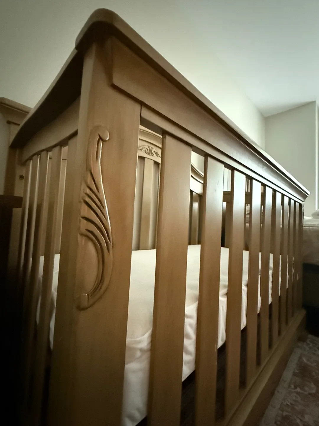 Convertible Baby Crib image indicator(4)