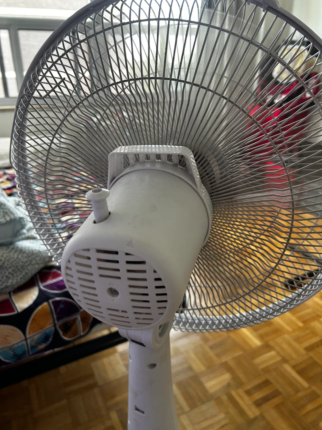 Noma White Stand Up Fan - photo 3