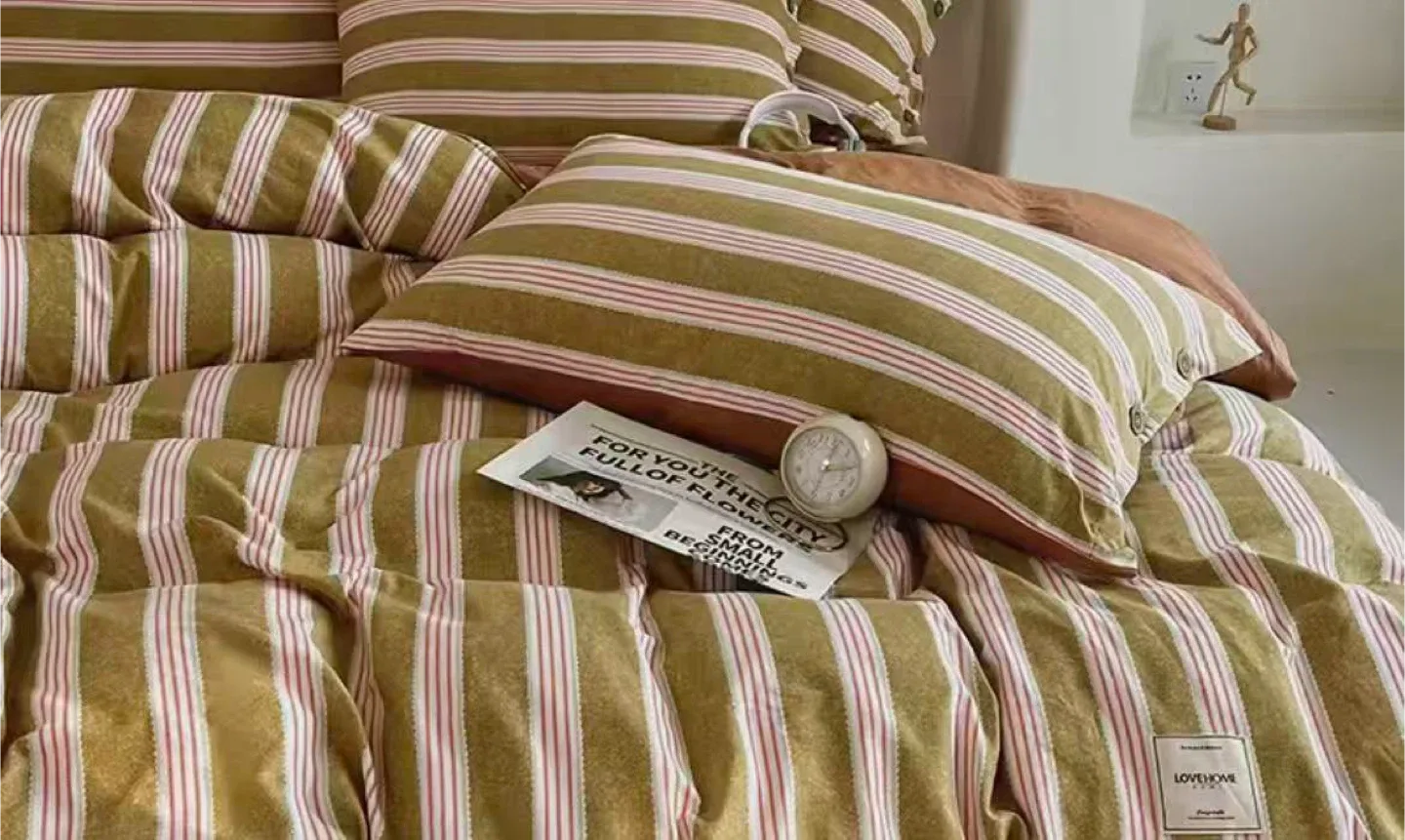 New King size Striped Bedding Set - duvet cover and pillow cases thumbnail